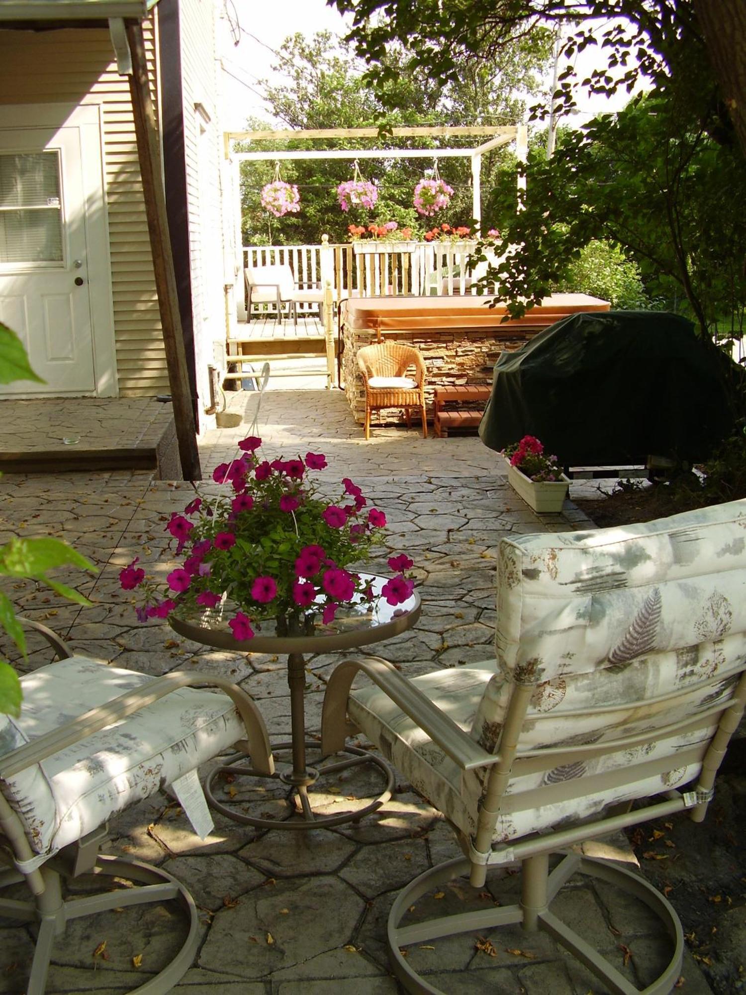 Auberge Marquis De Montcalm Σέρμπρουκ Εξωτερικό φωτογραφία