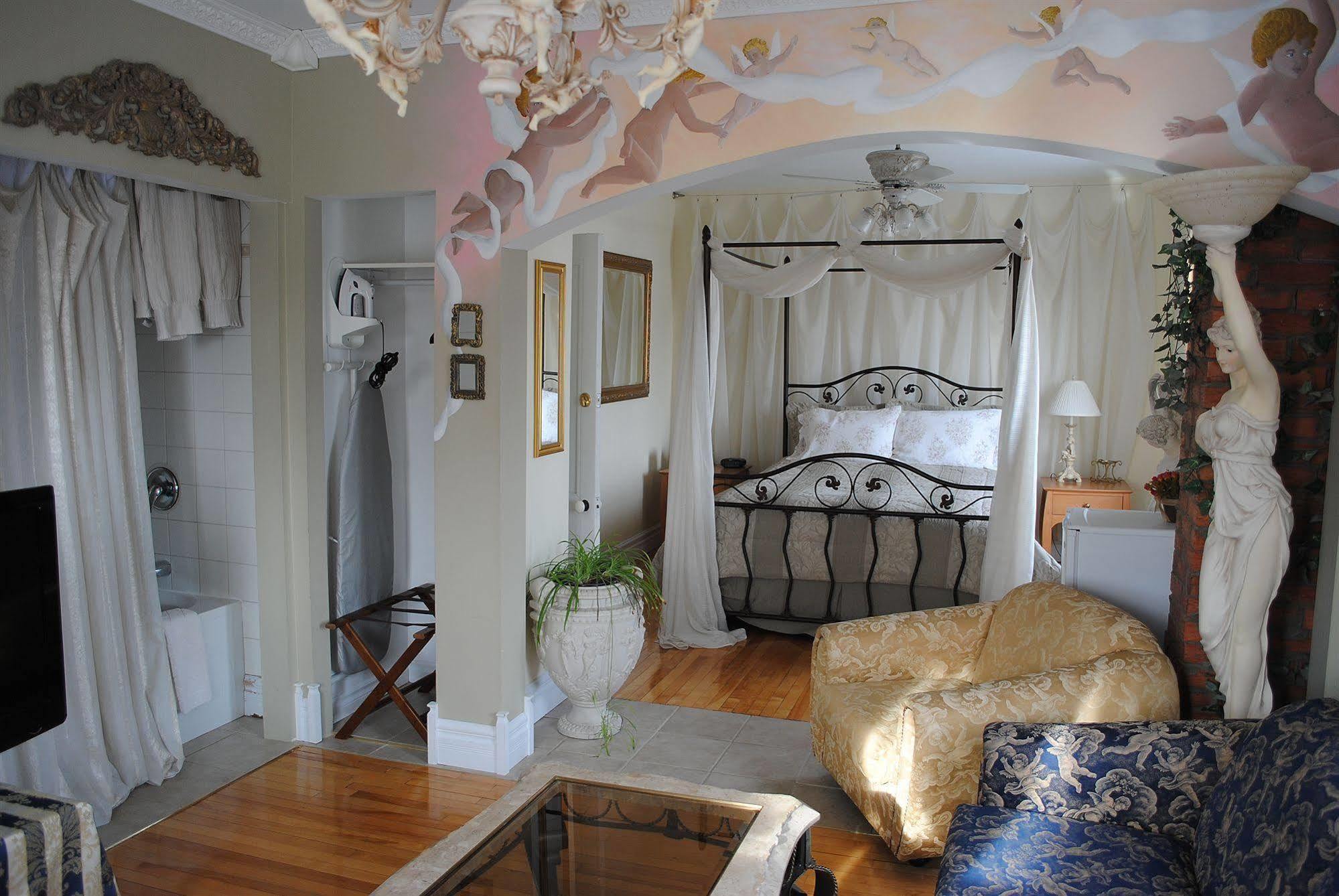 Auberge Marquis De Montcalm Σέρμπρουκ Εξωτερικό φωτογραφία